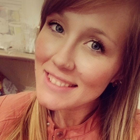 Meet your Posher - Picture 2 of 2